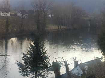 En attendant l'ouverture